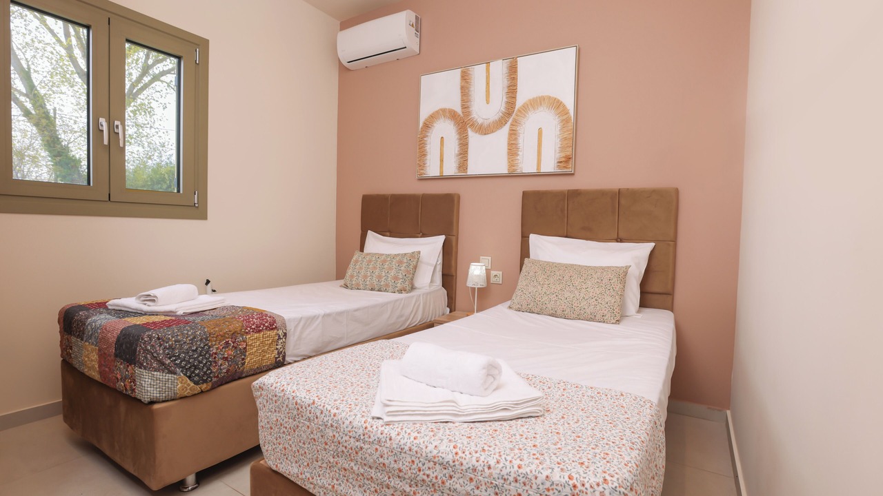 Photo of Bedroom in Velonades