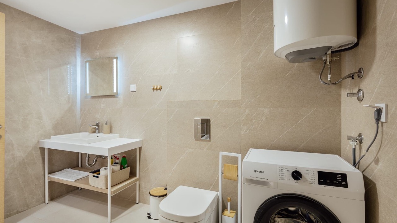 Photo of Bathroom in Igalo