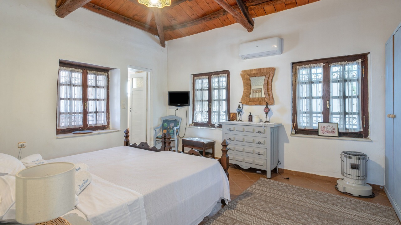 Photo of Bedroom in Kato Diminio