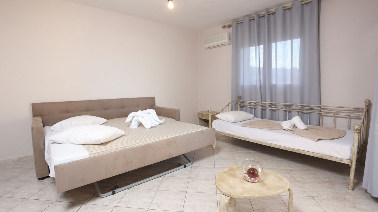 Photo of Bedroom in Polichrono
