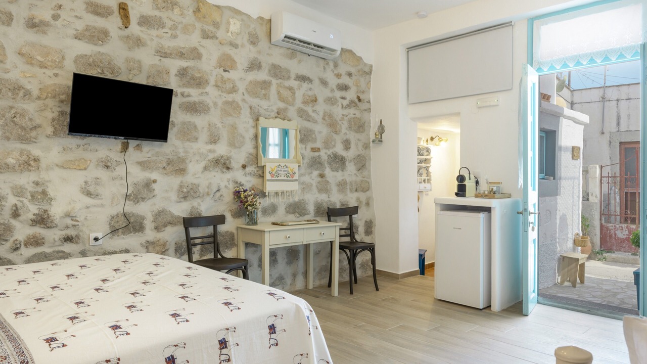 Photo of Bedroom in Skala