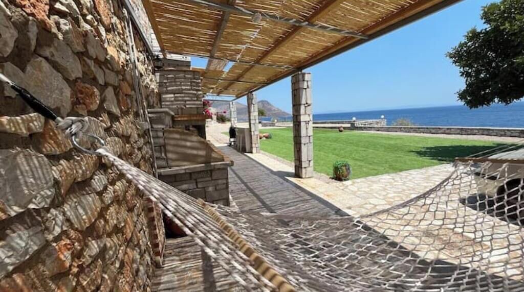 Photo of Patio Balcony in East Mani