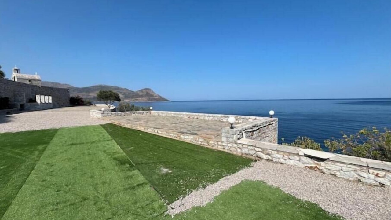 Photo of Outdoor in East Mani