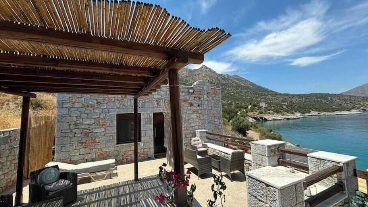 Photo of Patio Balcony in East Mani