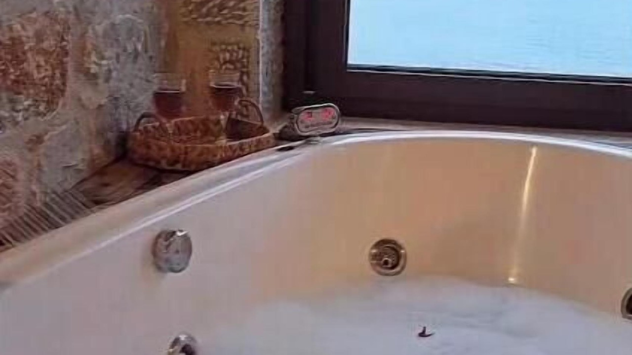 Photo of Bathroom in East Mani