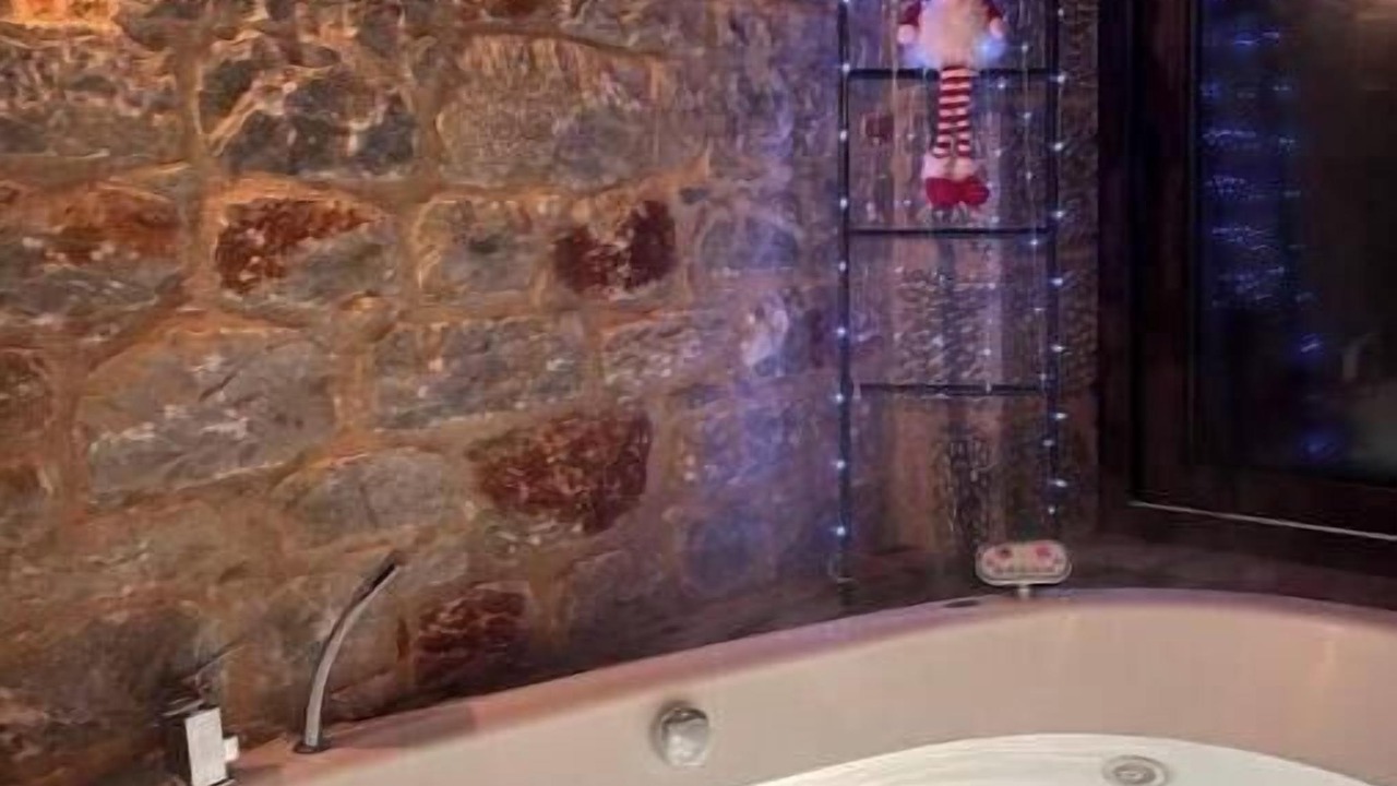 Photo of Bathroom in East Mani