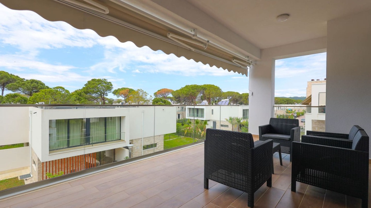 Photo of Patio Balcony in Ishem
