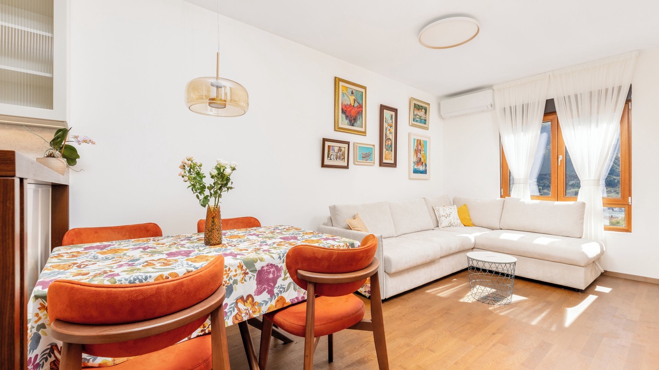 Photo of Livingroom in Kotor