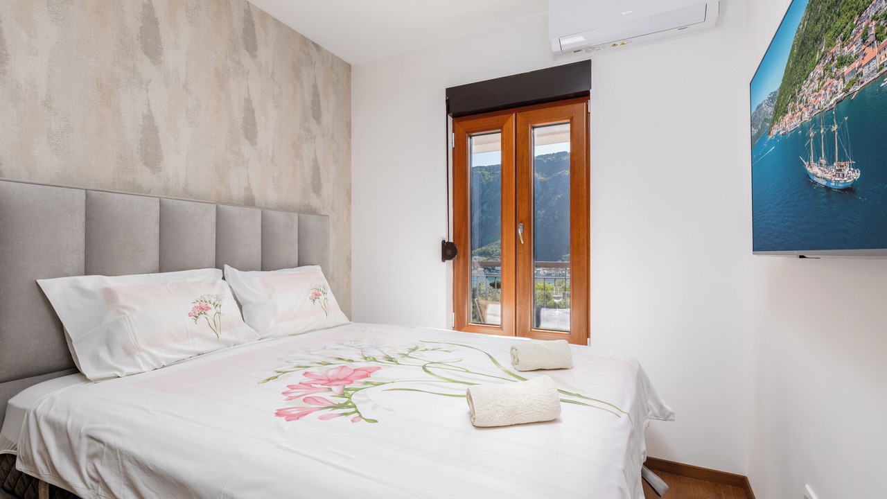 Photo of Bedroom in Kotor