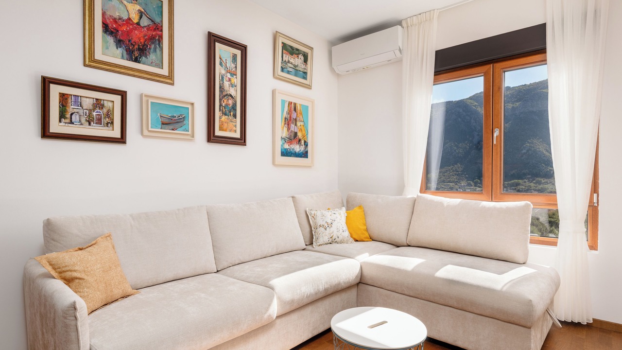 Photo of Livingroom in Kotor