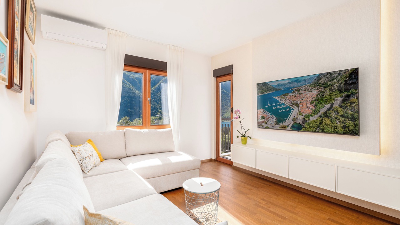 Photo of Livingroom in Kotor