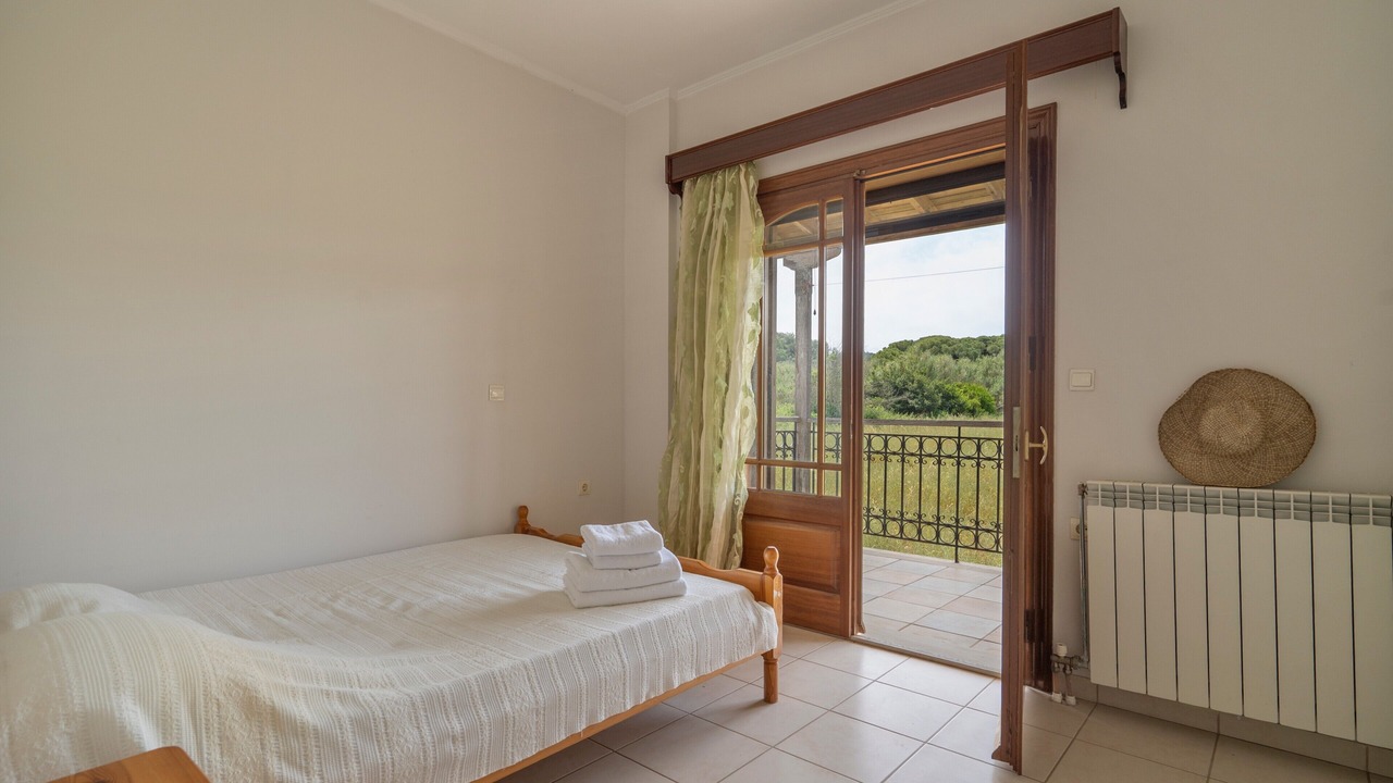 Photo of Bedroom in Kalligoni