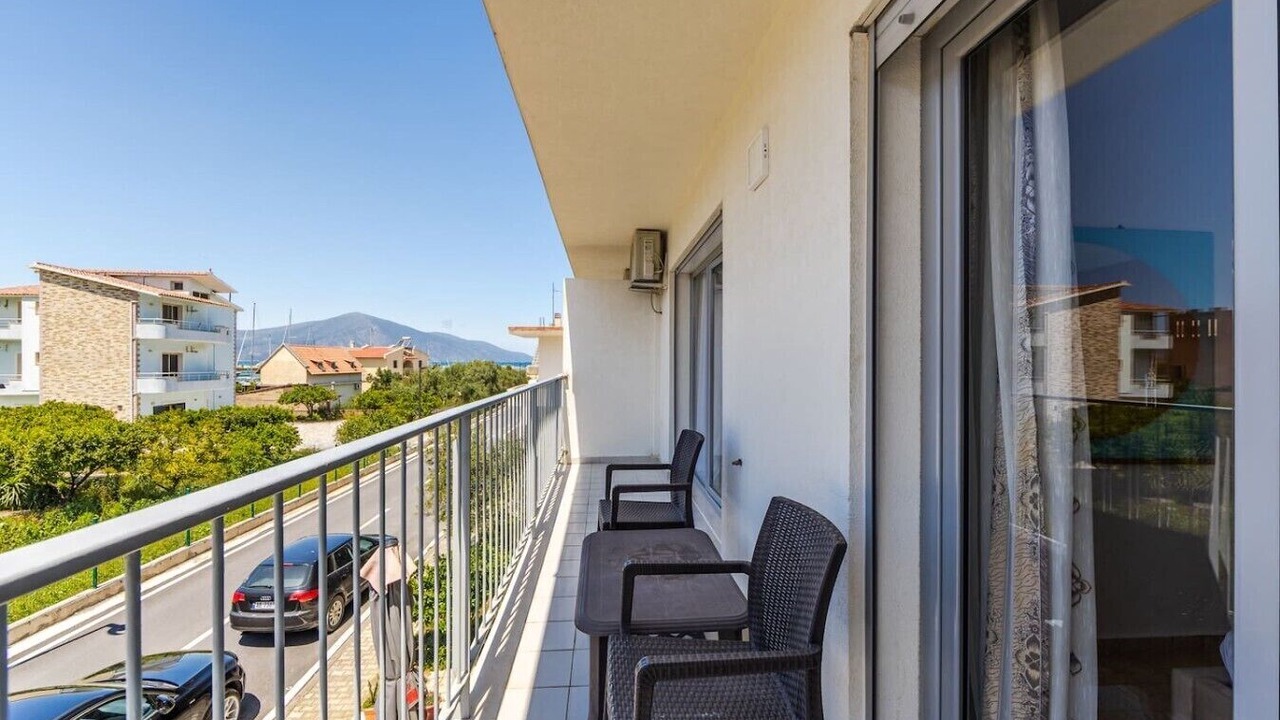 Photo of Patio Balcony in Orikum