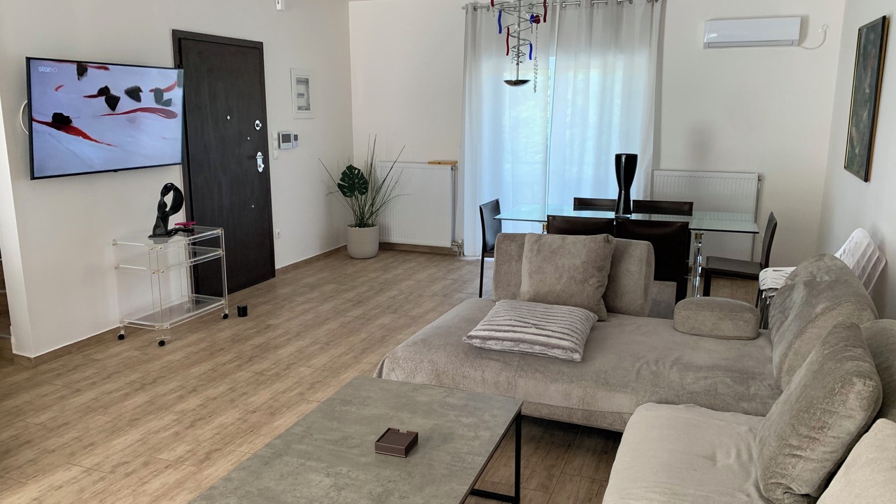 Photo of Livingroom in Saronikos