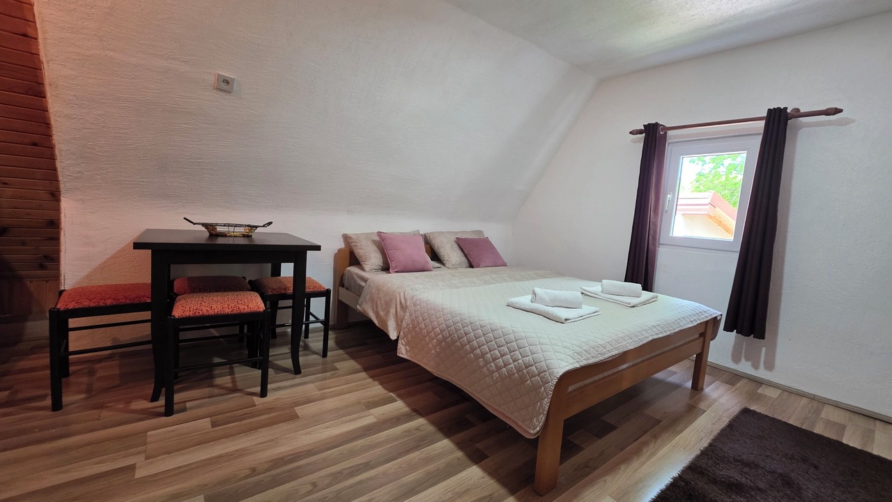Photo of Bedroom in Virak