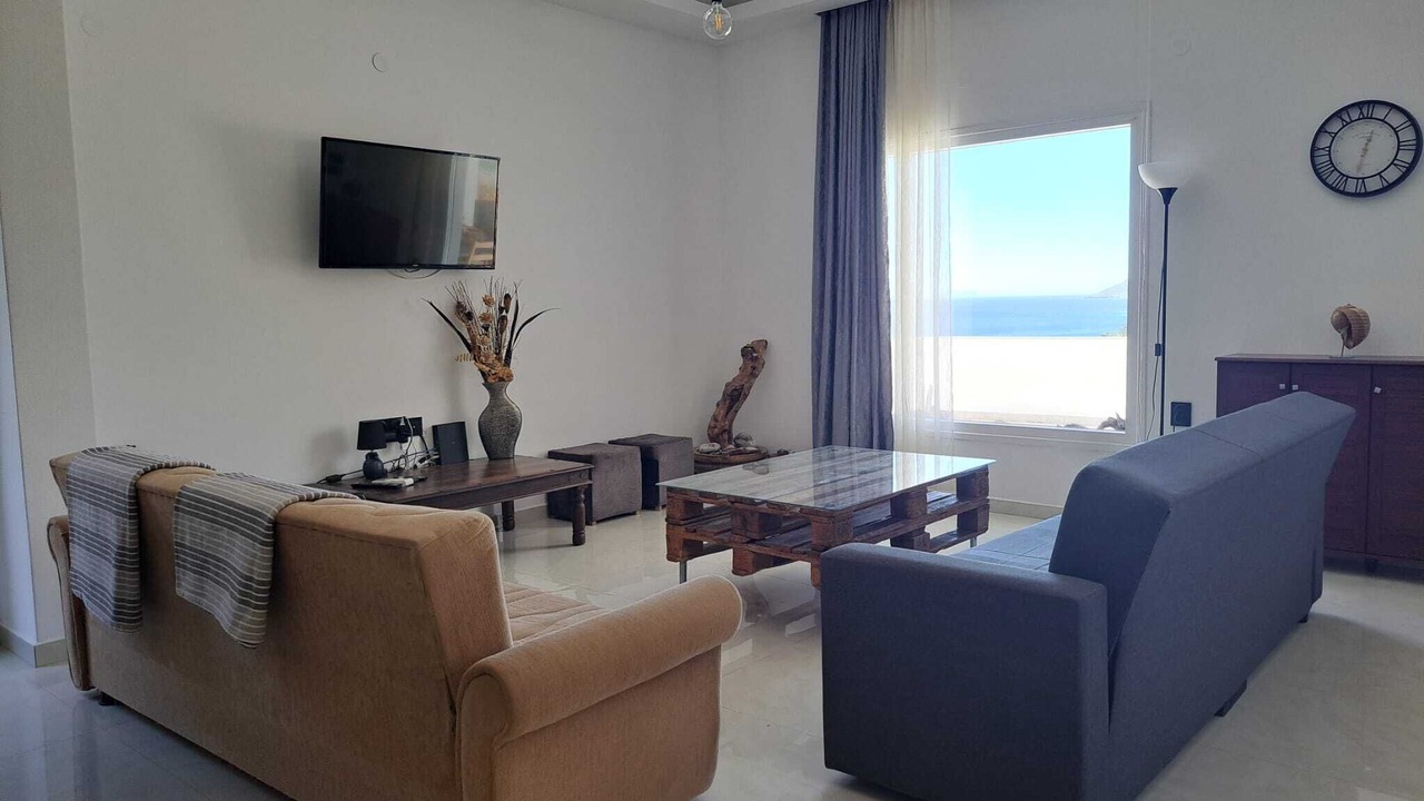 Photo of Livingroom in Vromolithos