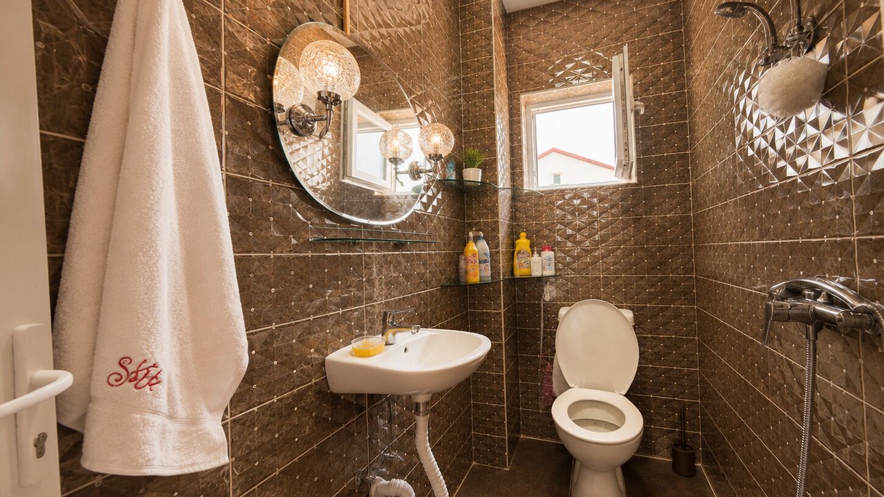 Photo of Bathroom in Podmaine