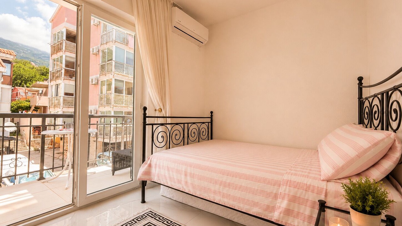 Photo of Bedroom in Podmaine