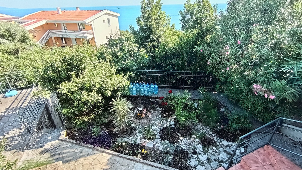 Photo of Outdoor in Sutomore