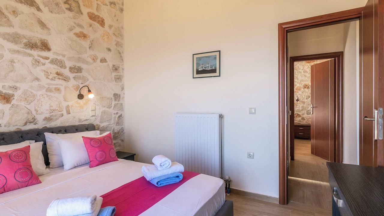 Photo of Bedroom in Skinaria