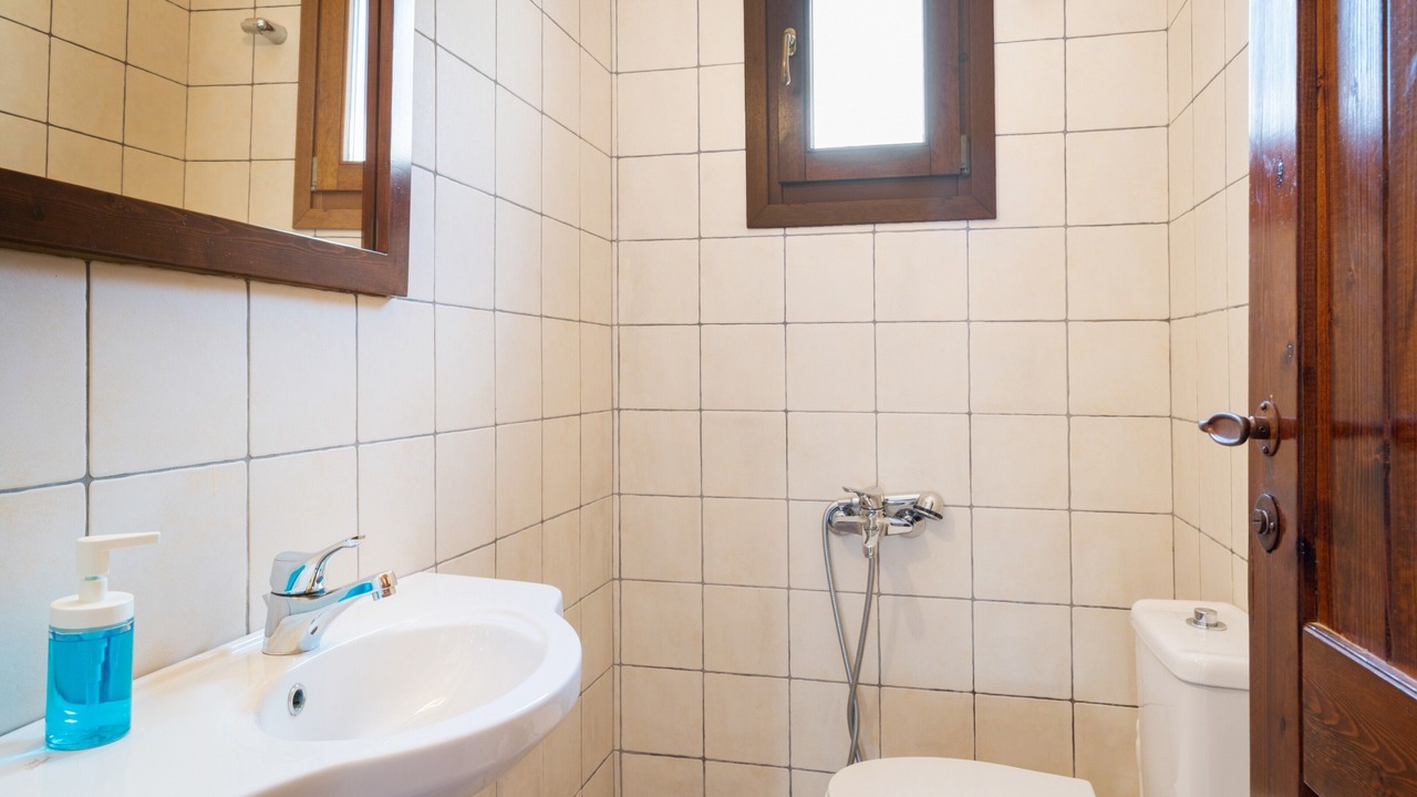 Photo of Bathroom in Kea