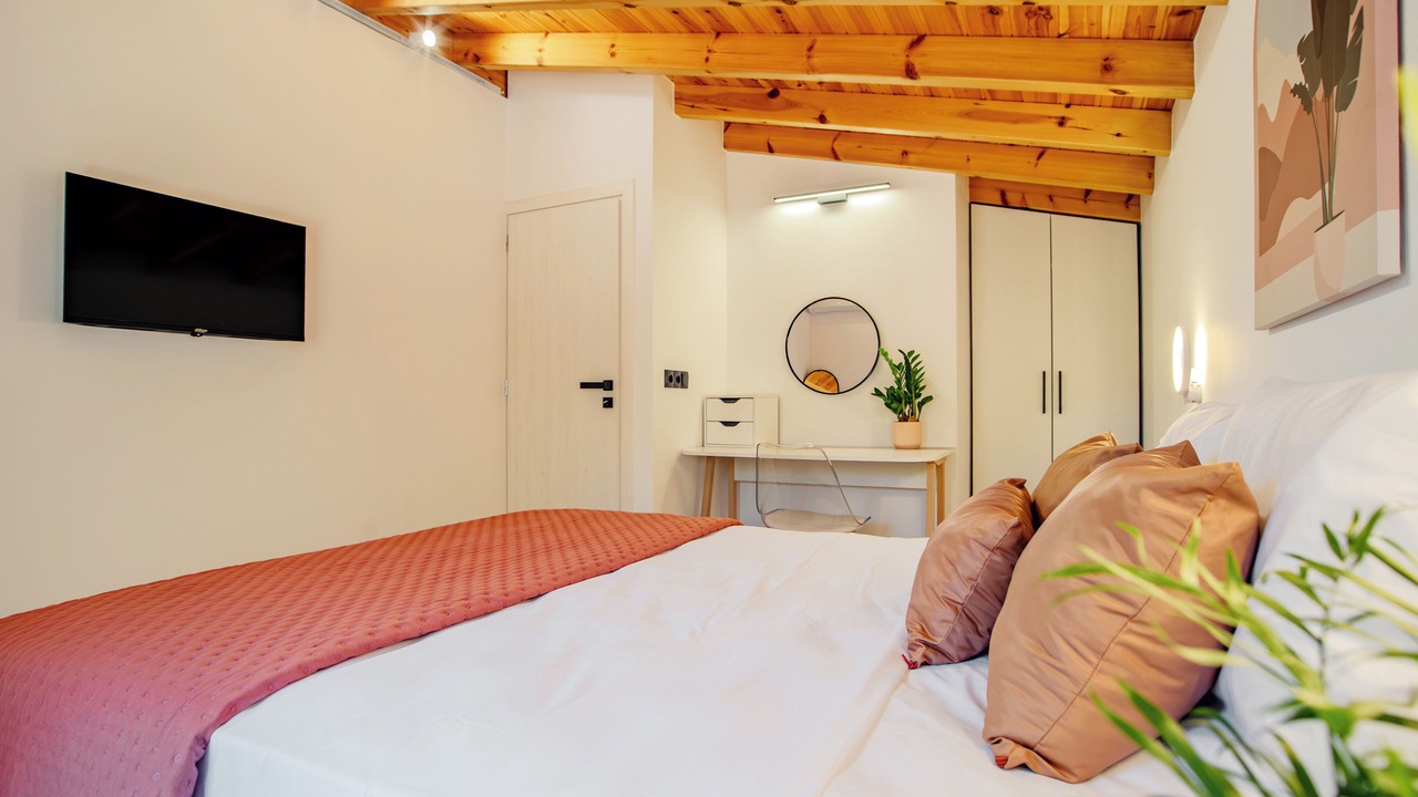 Photo of Bedroom in Melikia