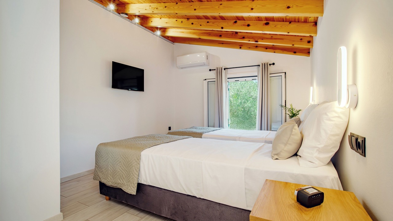 Photo of Bedroom in Melikia