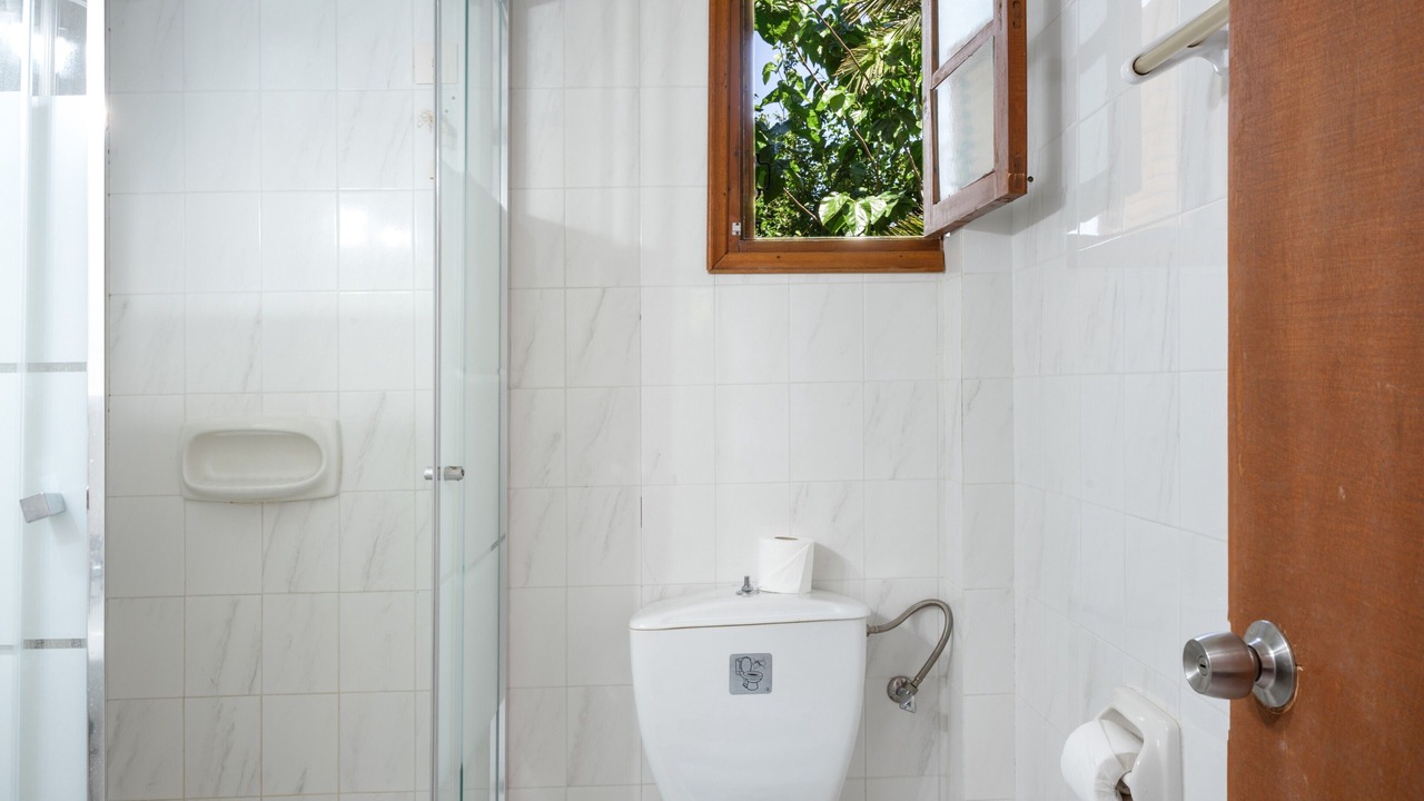 Photo of Bathroom in Amoopi
