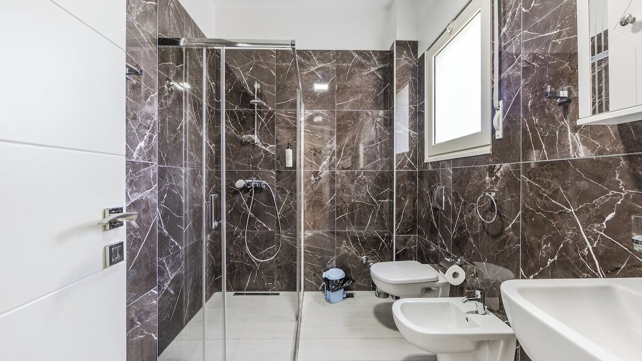 Photo of Bathroom in Ishem