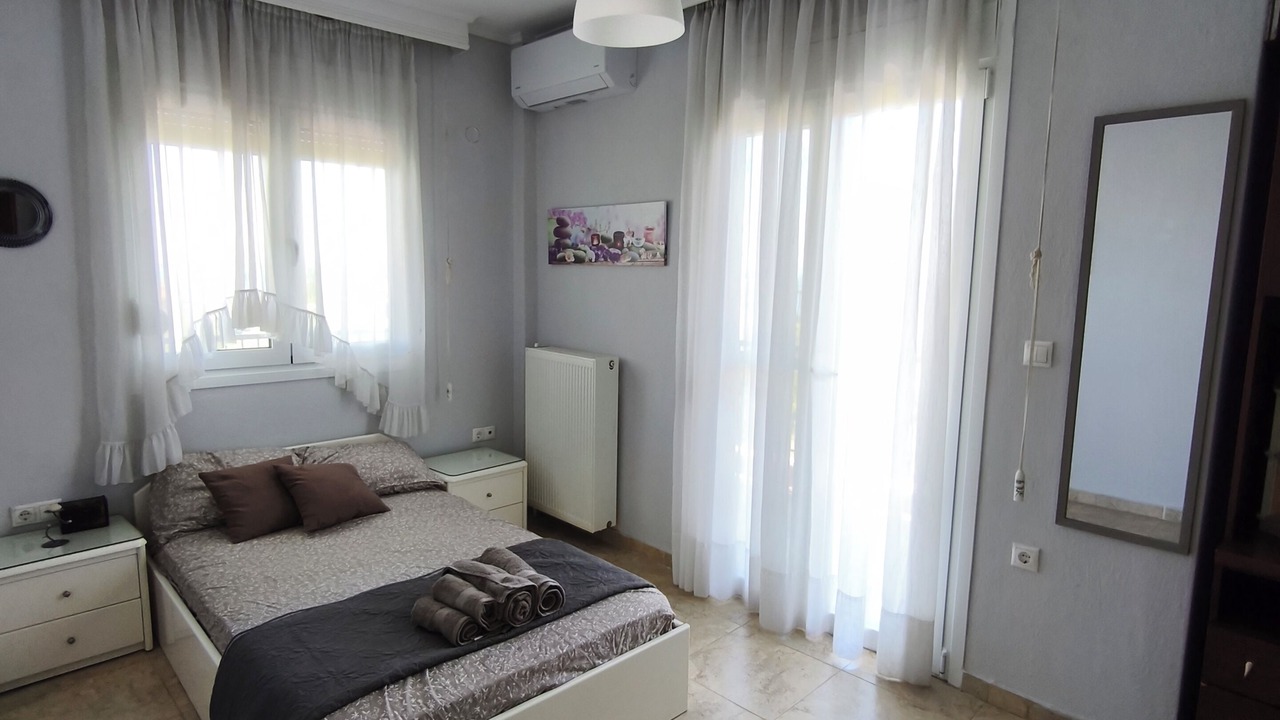 Photo of Bedroom in Makrigialos
