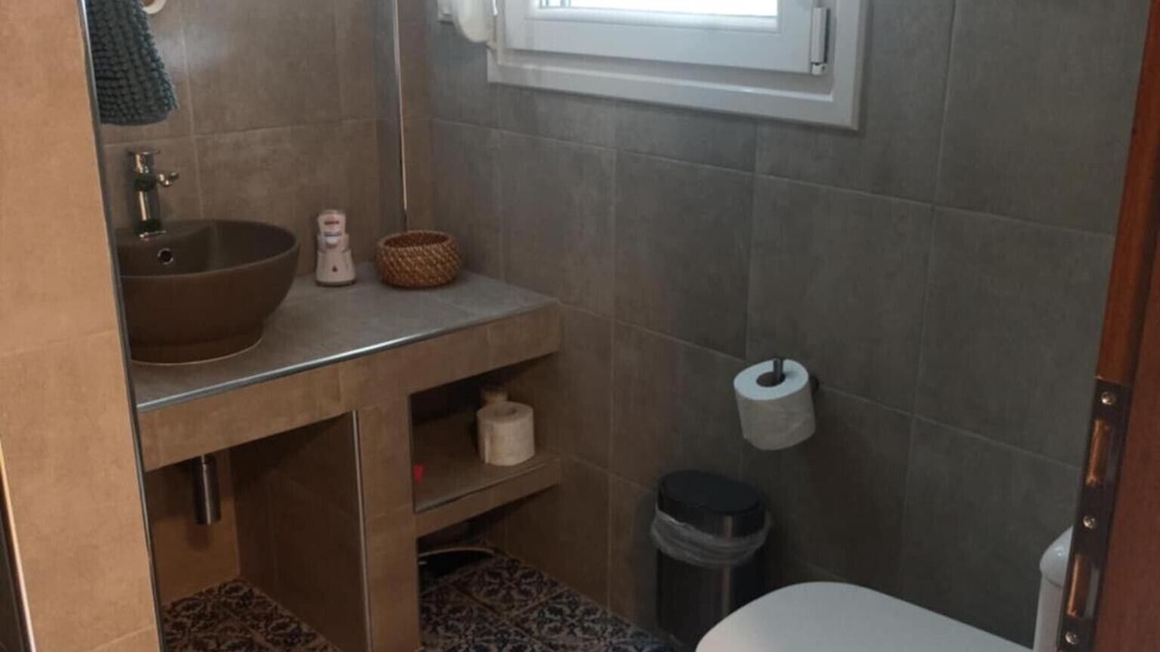 Photo of Bathroom in Thermaikos