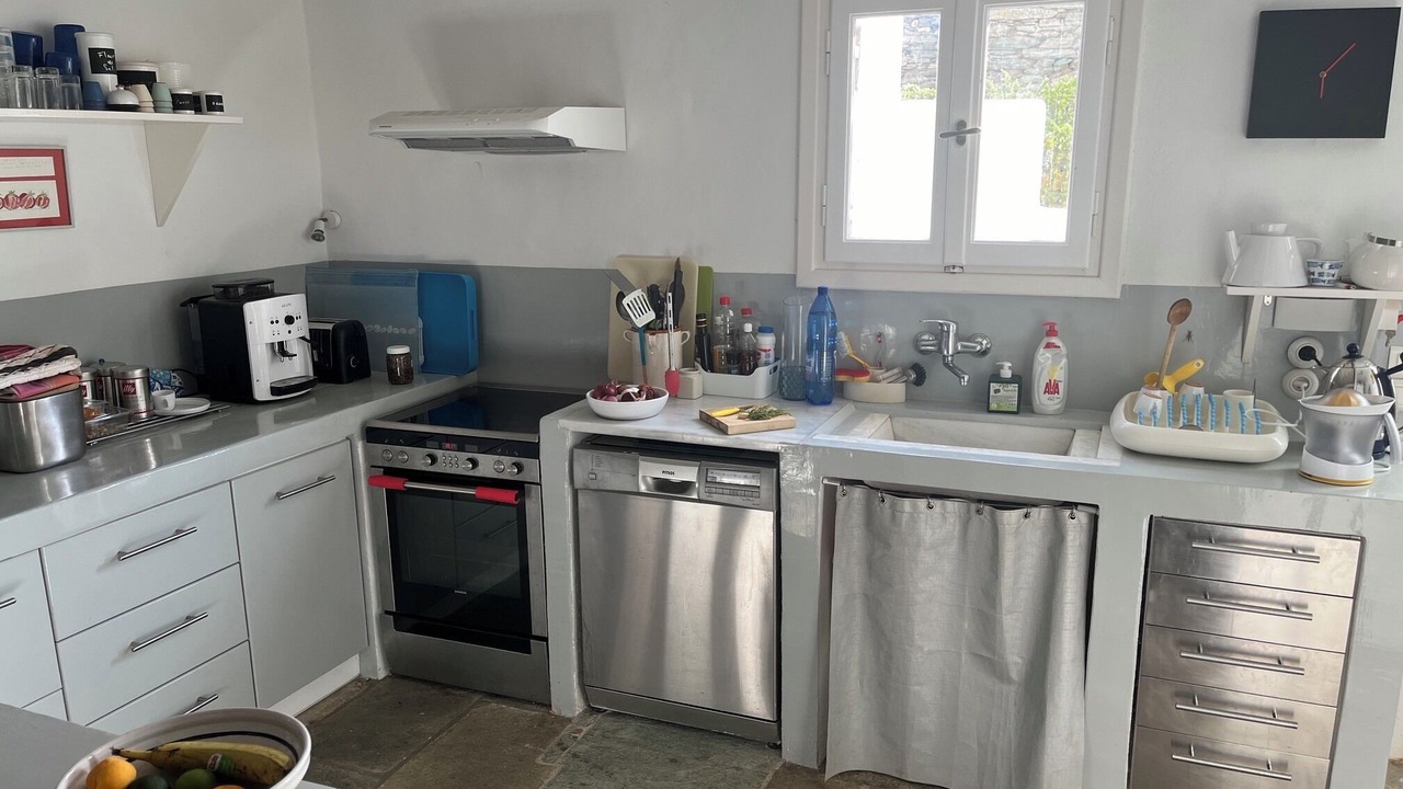 Photo of Kitchen in Platis Gialos