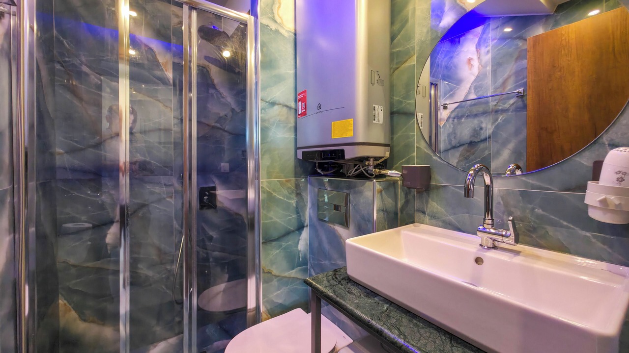 Photo of Bathroom in Korinos