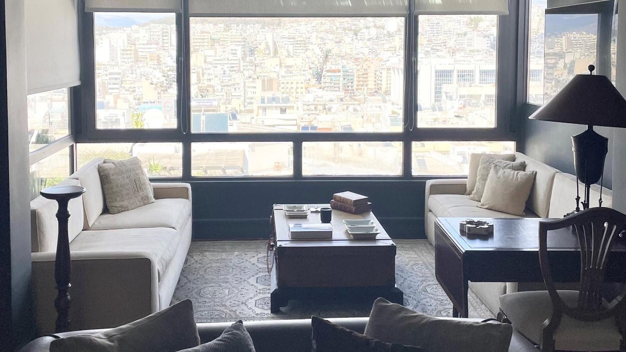 Photo of Livingroom in Exarhia