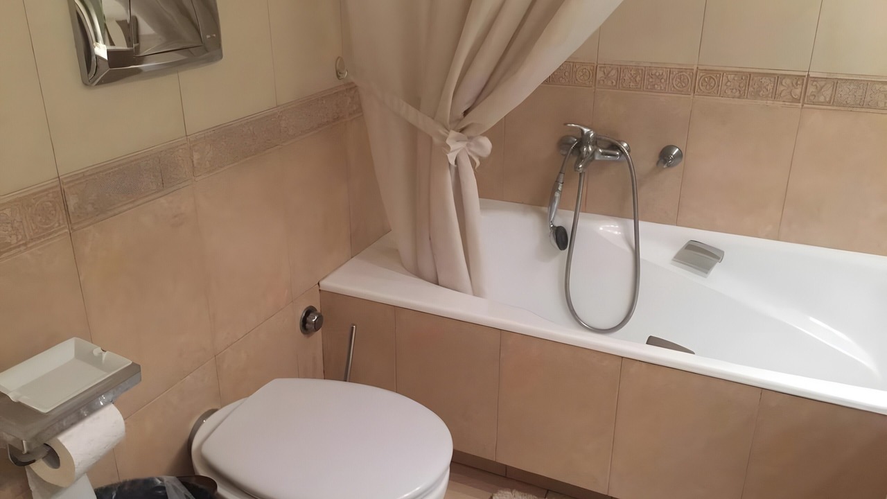 Photo of Bathroom in Exarhia