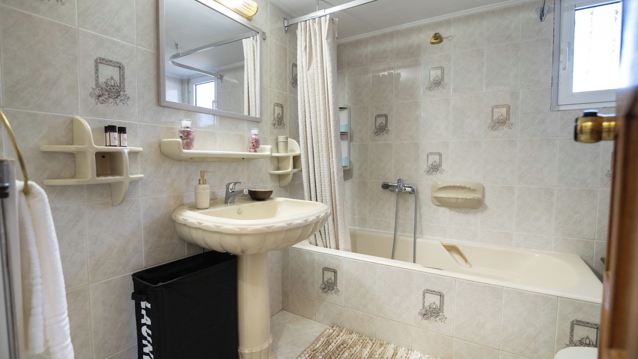 Photo of Bathroom in Salamis