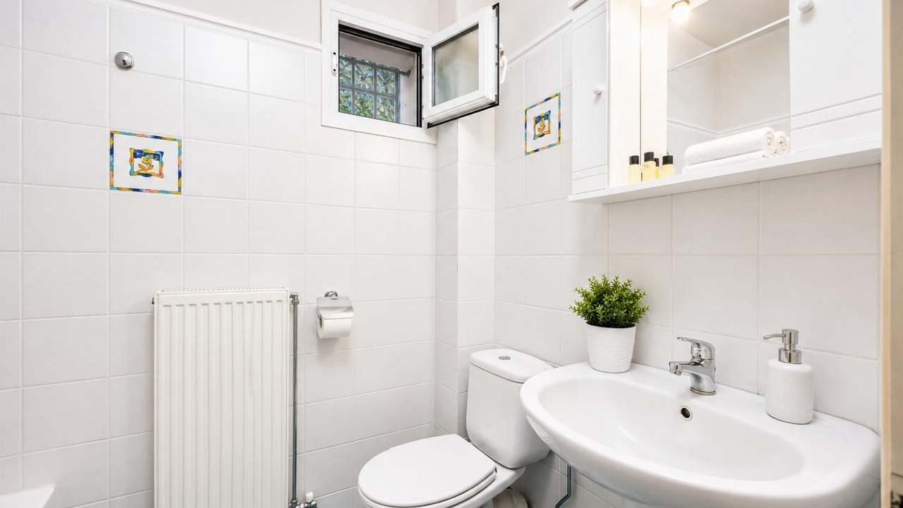 Photo of Bathroom in Lassi