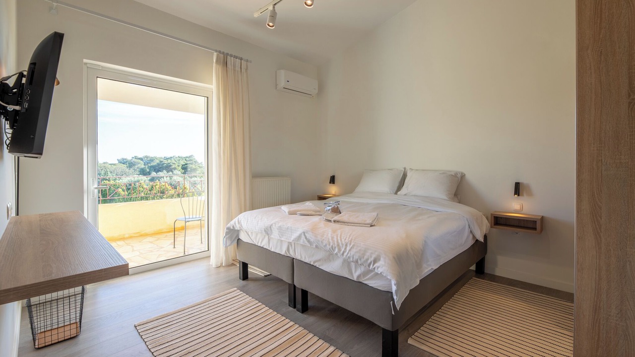 Photo of Bedroom in Saronikos