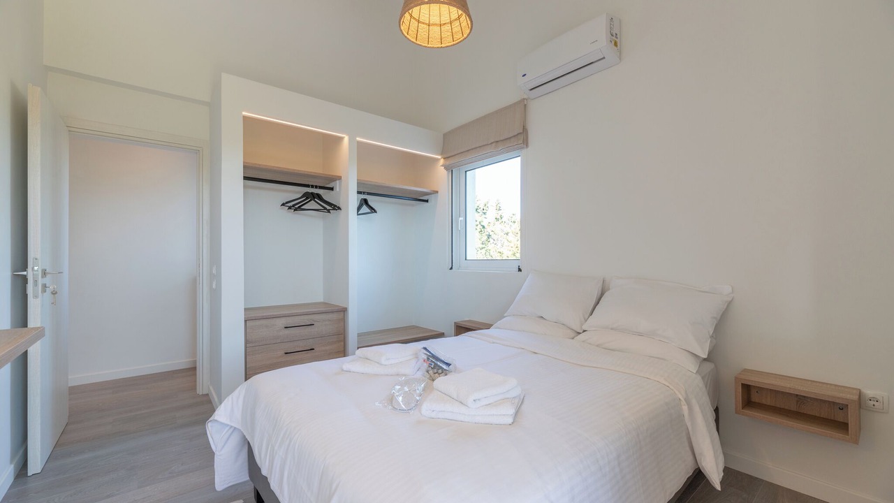 Photo of Bedroom in Saronikos