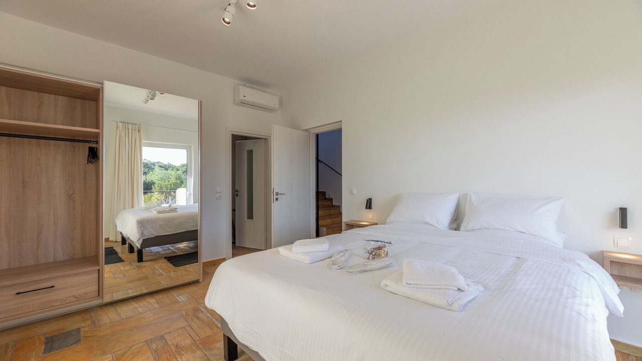 Photo of Bedroom in Saronikos