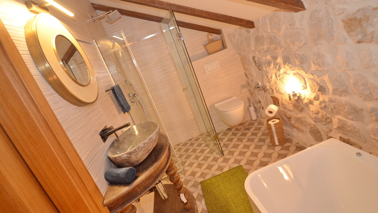 Photo of Bathroom in Kotor