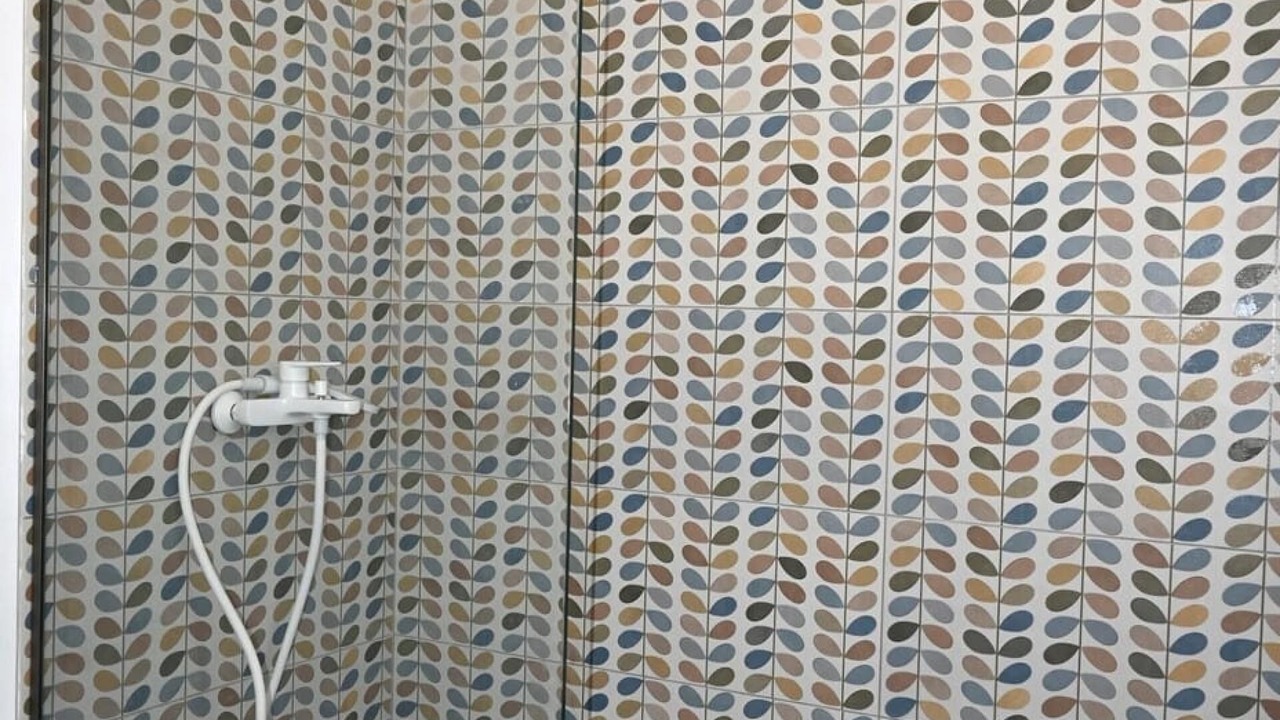 Photo of Bathroom in Volos City Centre