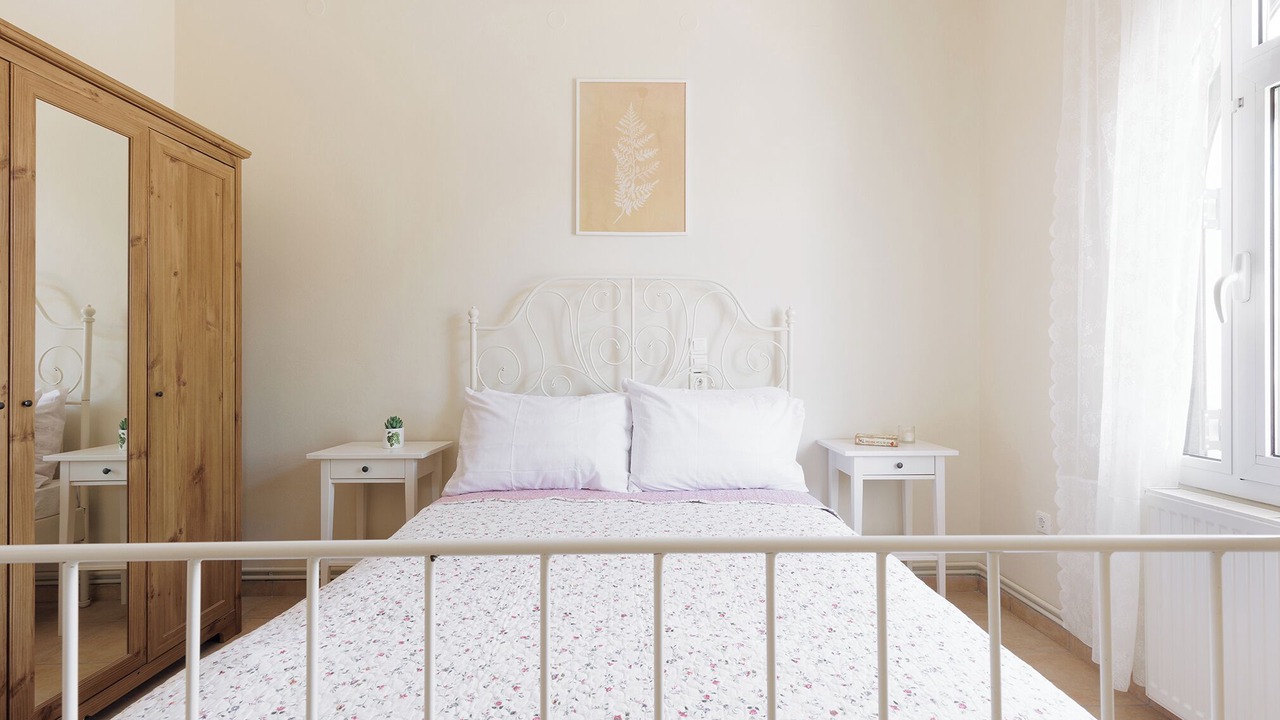 Photo of Bedroom in Ipsos