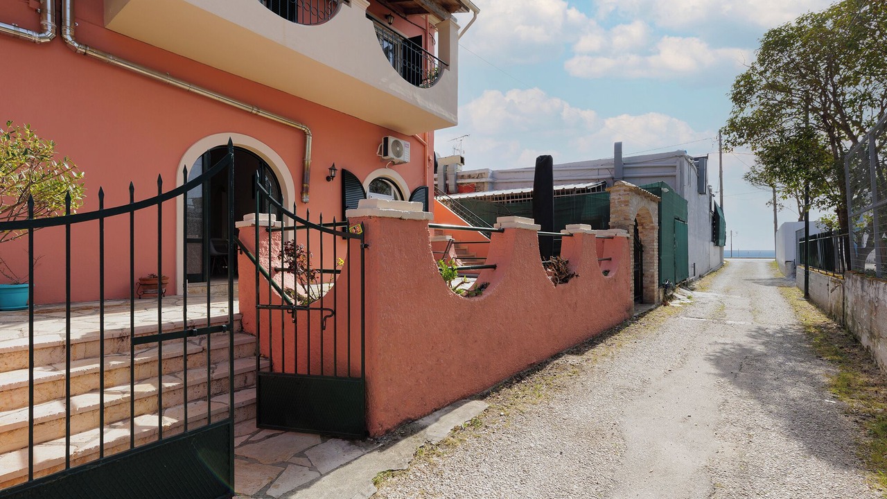 Photo of Outdoor in Ipsos