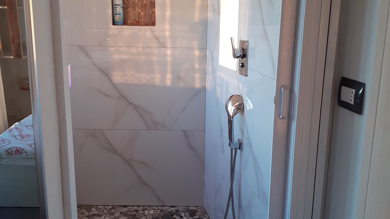 Photo of Bathroom in Vlore County