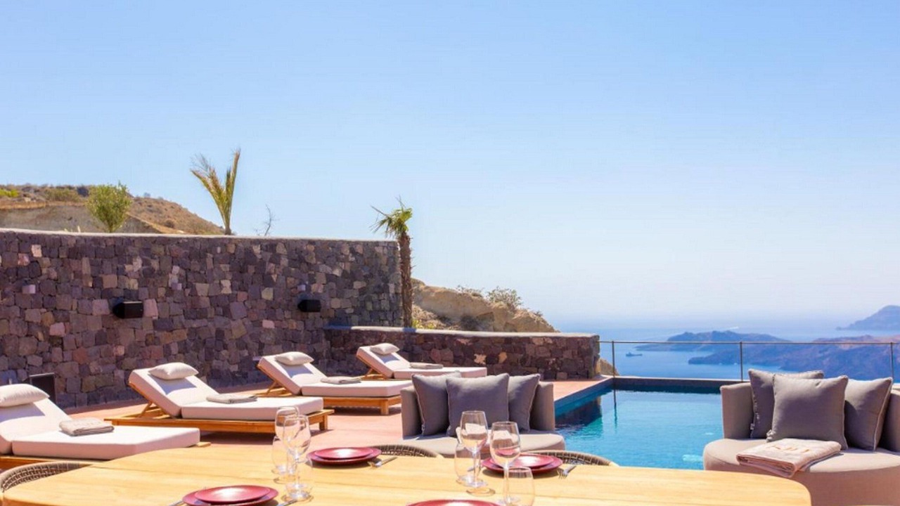 Photo of Others in Santorini