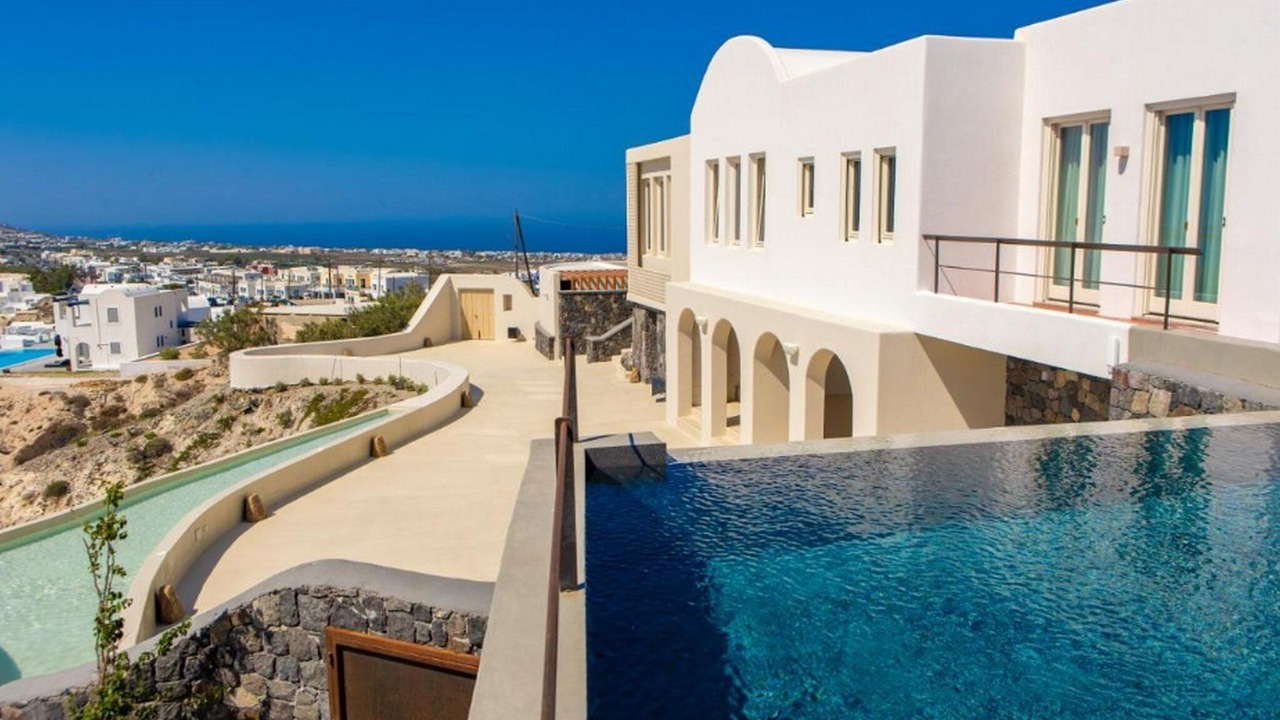 Photo of Others in Santorini