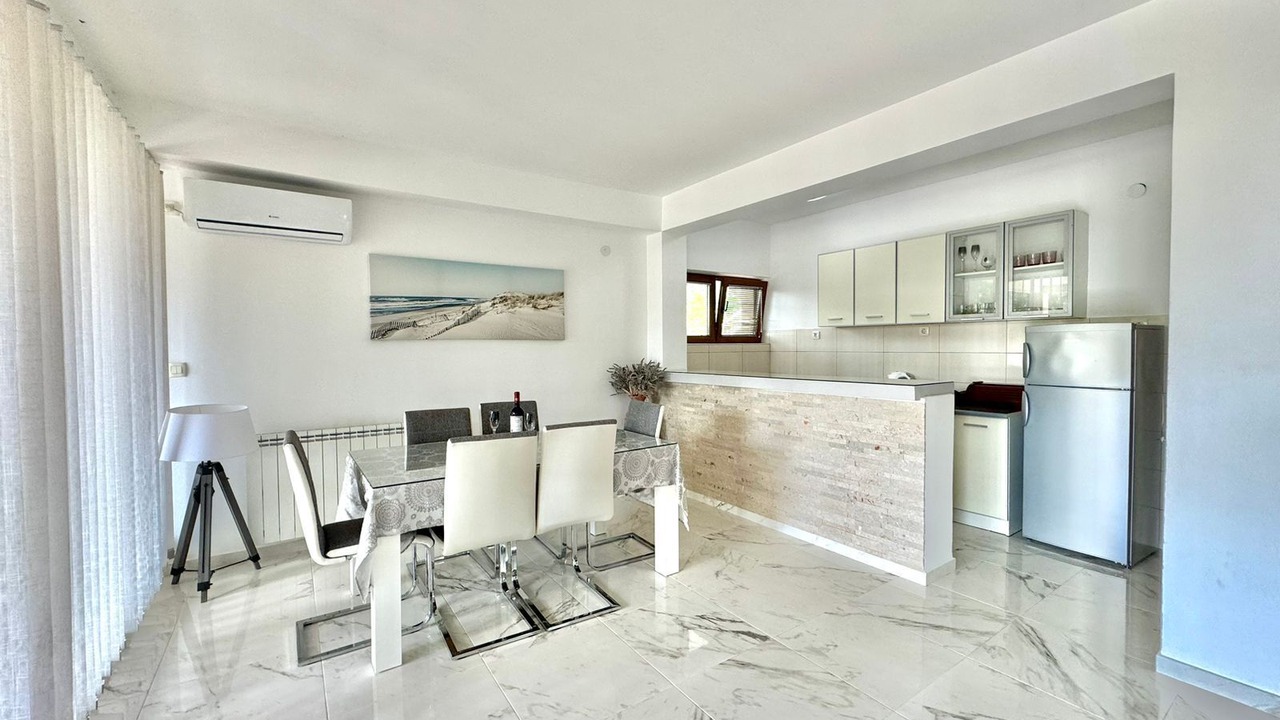 Photo of Kitchen in Petrovac