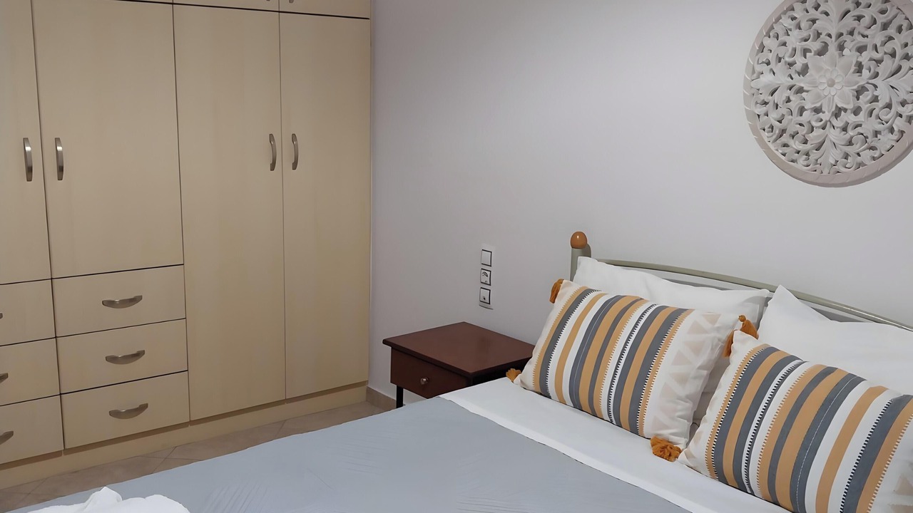Photo of Bedroom in Menidion