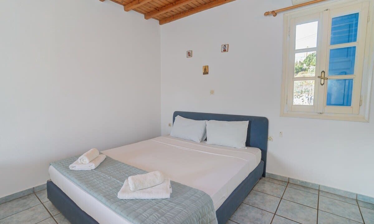 Photo of Bedroom in Ornos